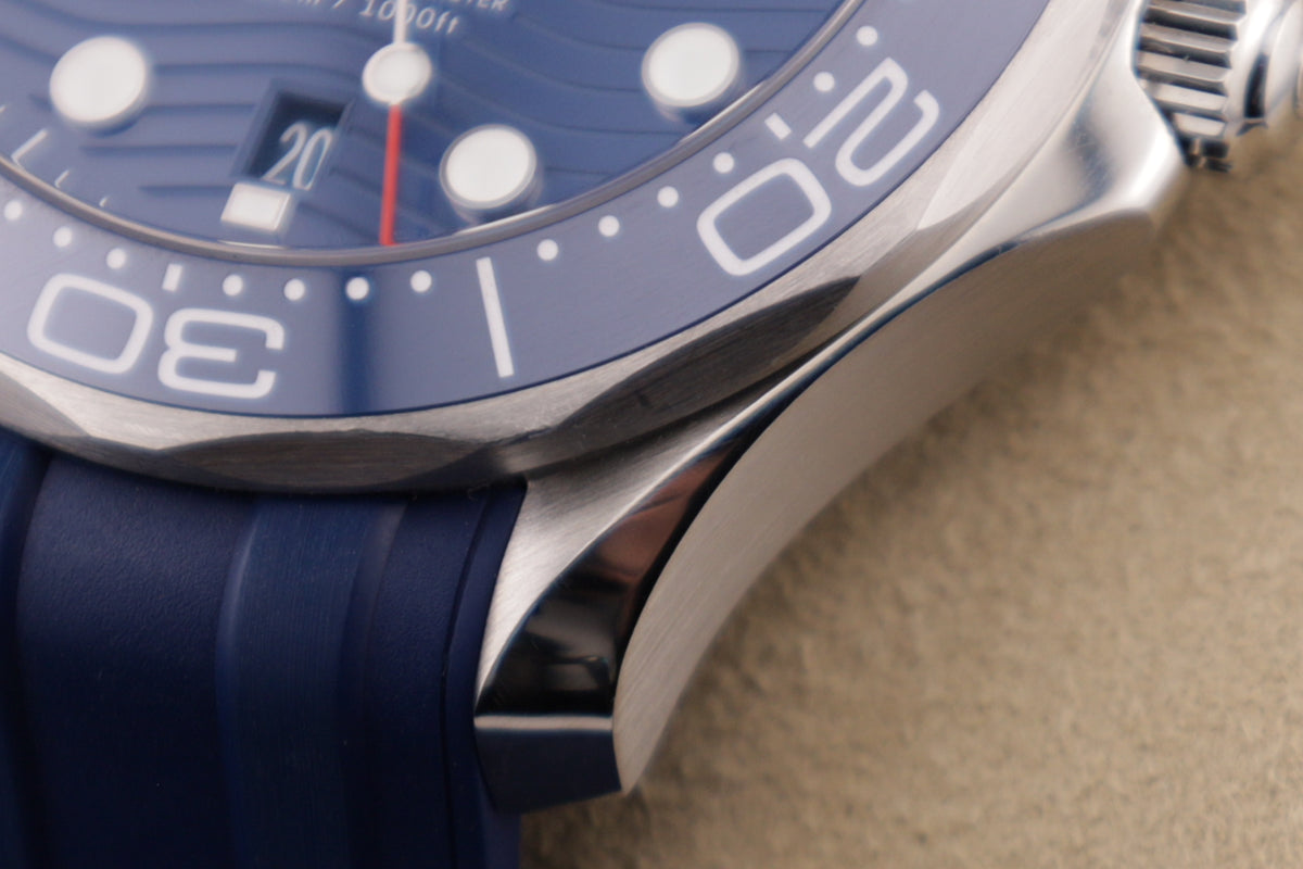 Omega Seamaster 300M 210.32.42.20.03.001