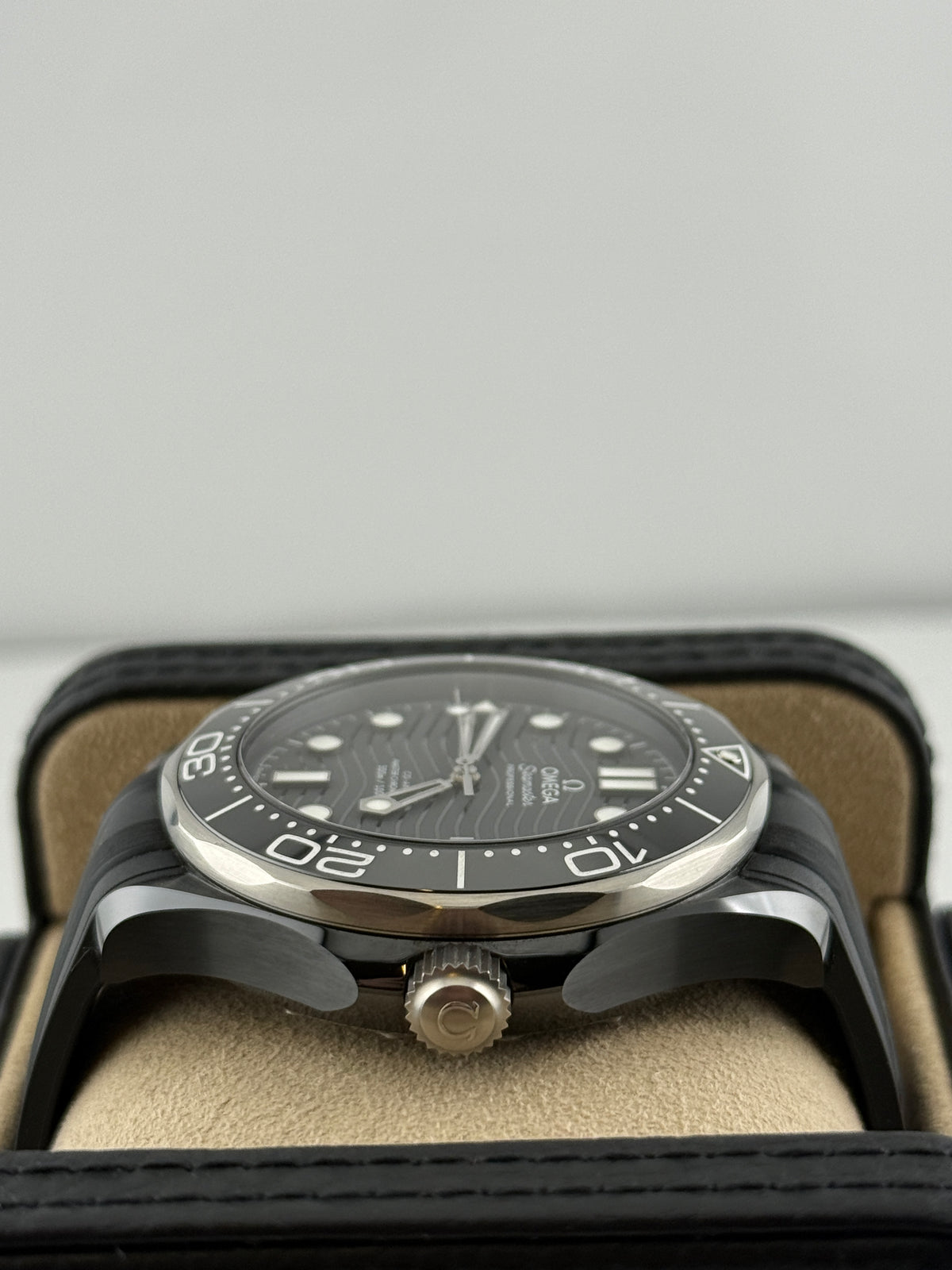 Omega Seamaster 300M 43.5mm Ceramic 210.92.44.20.01.001