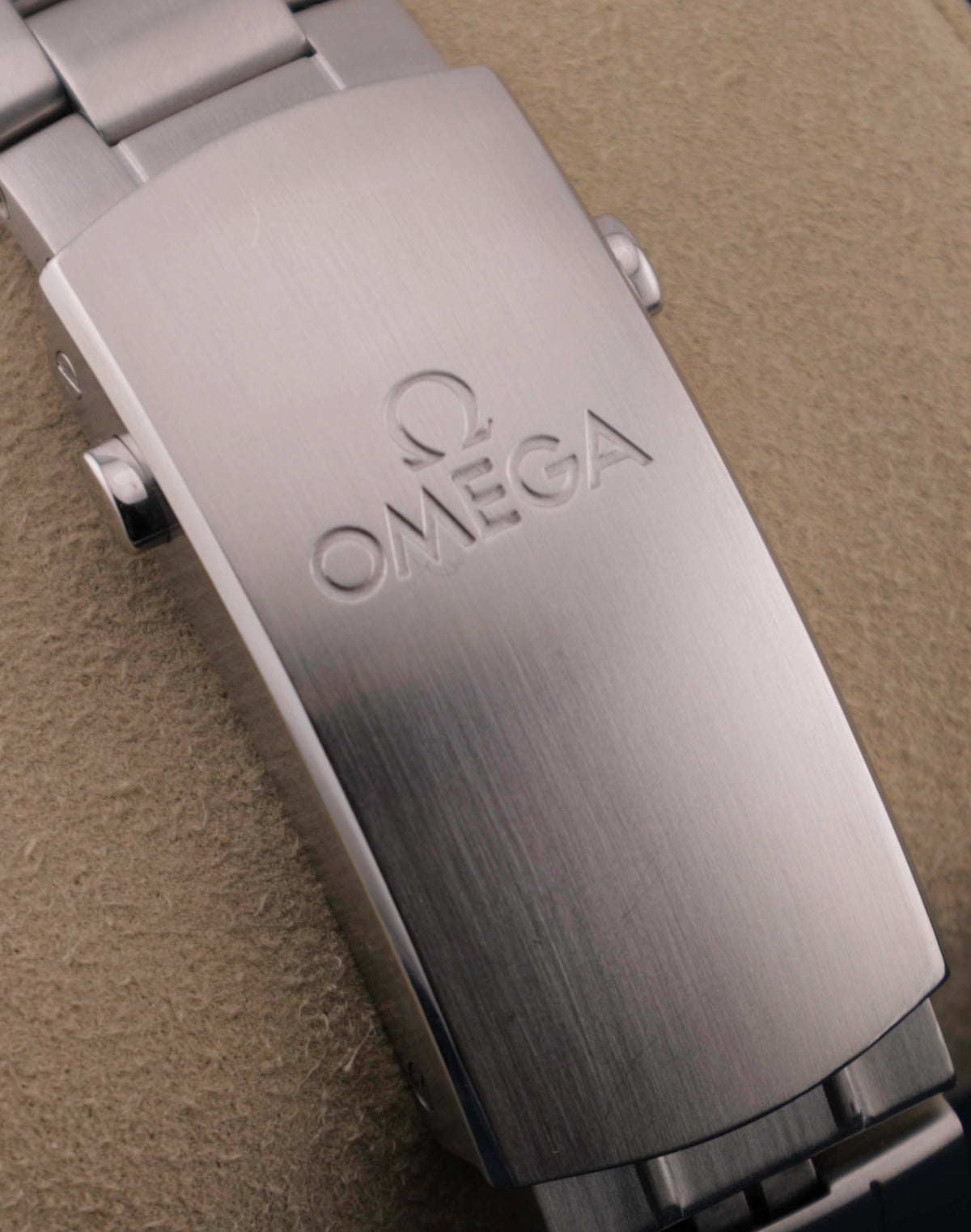 Omega Seamaster Planet Ocean 600M PyeongChang 2018 522.32.44.21.03.001