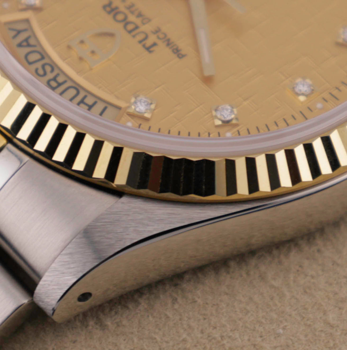 Tudor Prince Date+Day 76213 NOS 2020
