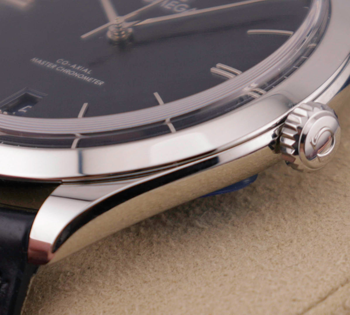 Omega De Ville Trésor "Blue Linen" 435.13.40.21.03.001