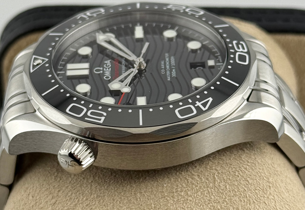 Omega Seamaster 300M 210.30.42.20.01.001 NEW 2025