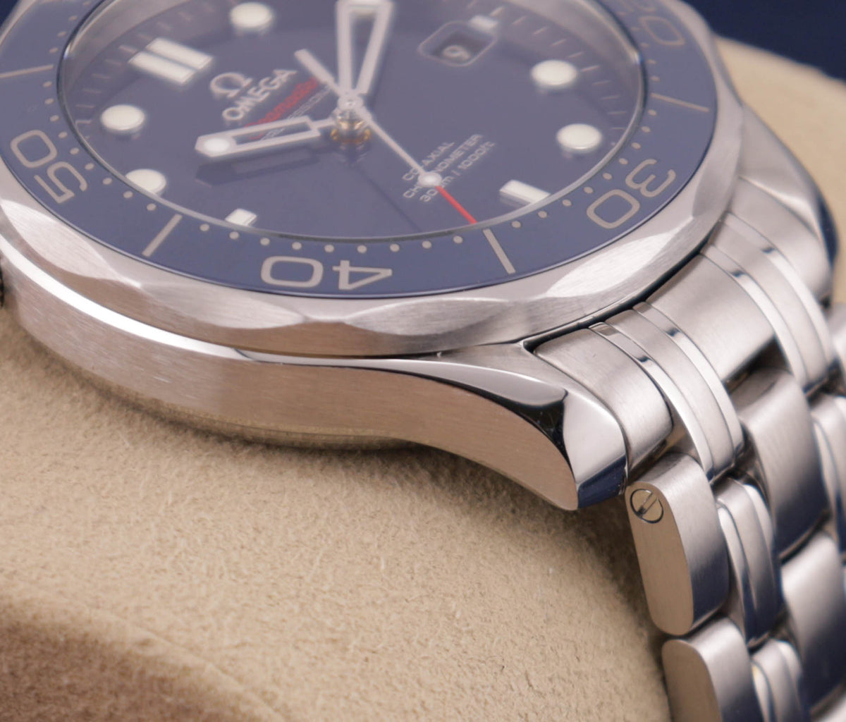 Omega Seamaster 300M 212.30.41.20.03.001