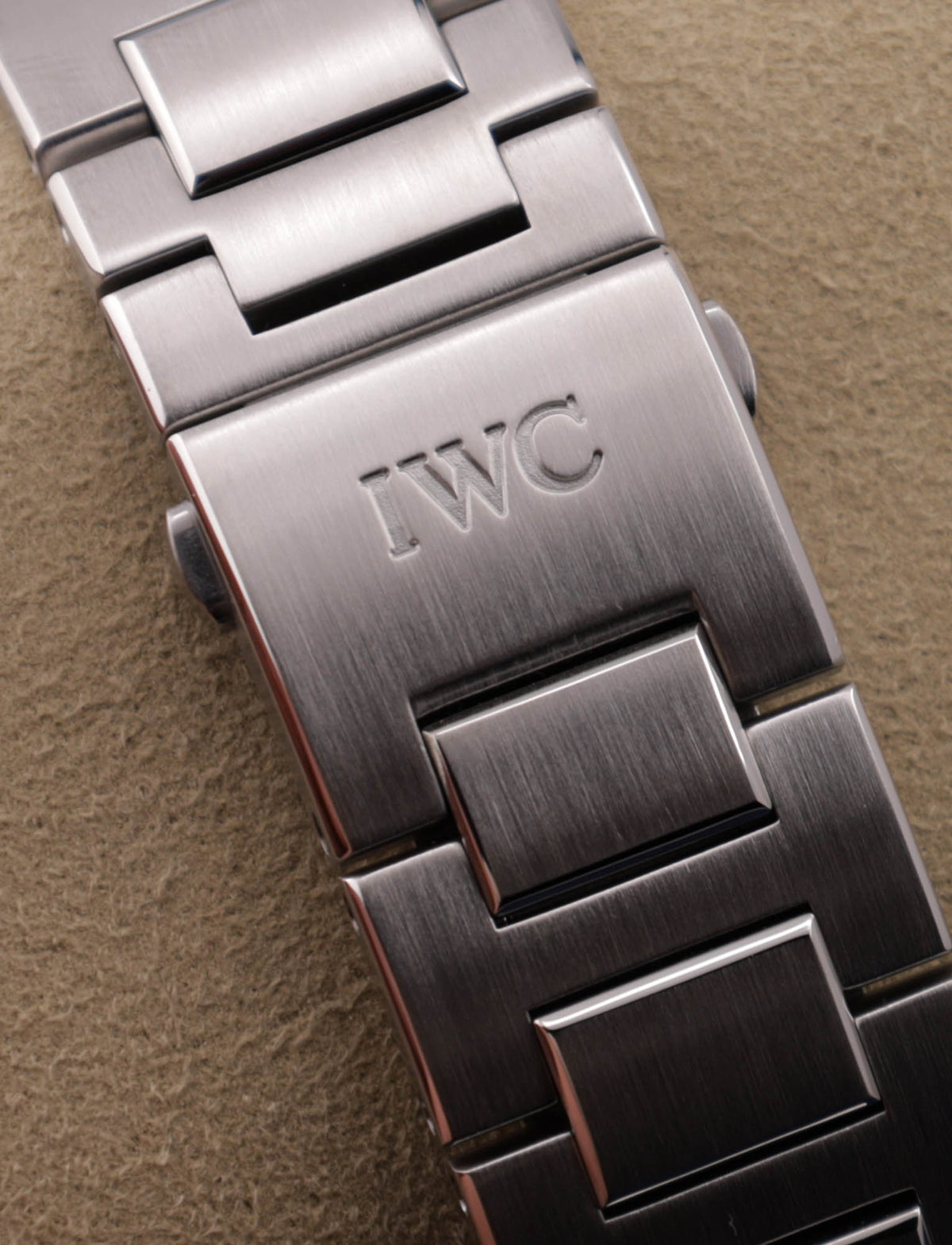 IWC Ingenieur IW323904